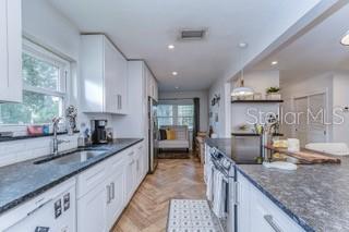 Image 4 of 18 For 113 Davis Boulevard