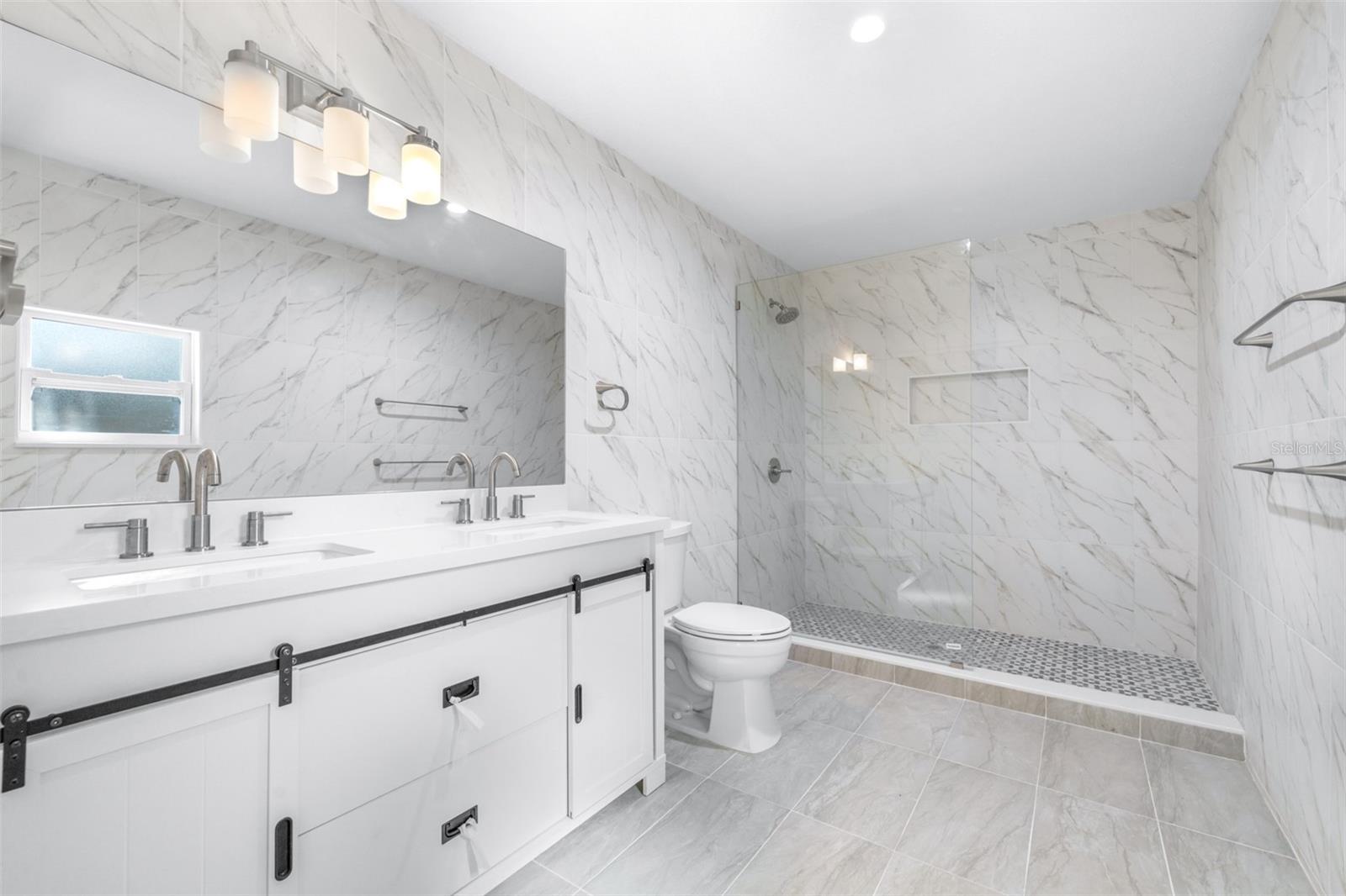 Image 22 of 35 For 6803 Englewood Avenue