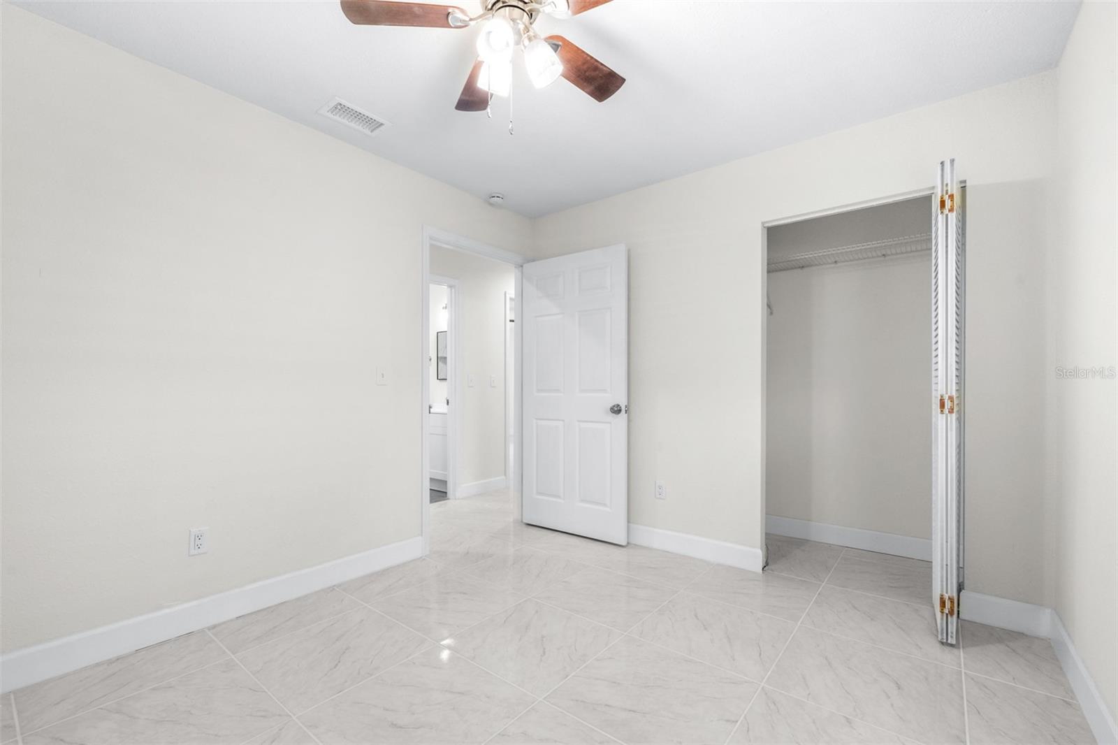 Image 25 of 35 For 6803 Englewood Avenue