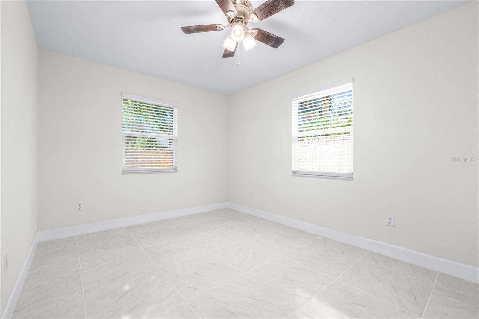 Image 28 of 35 For 6803 Englewood Avenue