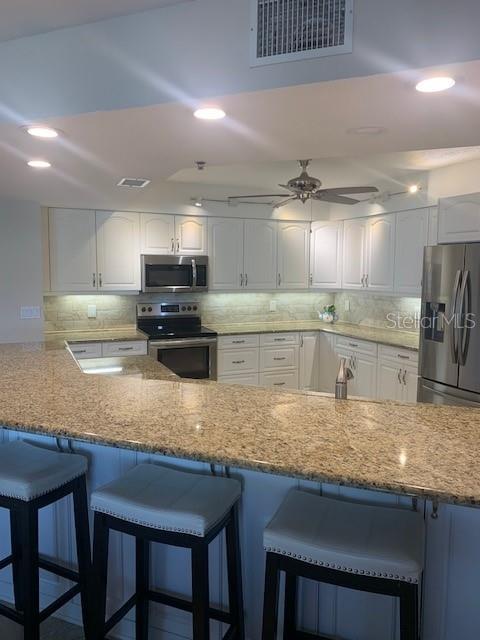 Image 12 of 43 For 5300 Atlantic Avenue 11-601