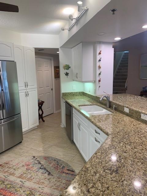 Image 17 of 43 For 5300 Atlantic Avenue 11-601