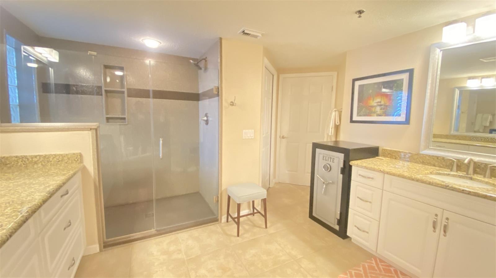 Image 31 of 43 For 5300 Atlantic Avenue 11-601