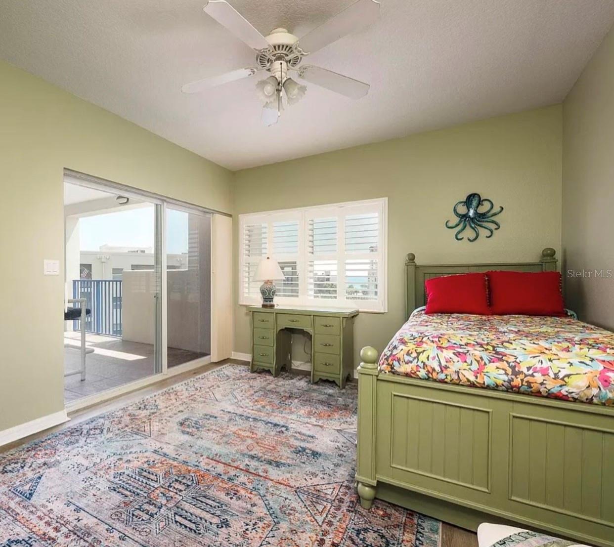 Image 38 of 43 For 5300 Atlantic Avenue 11-601