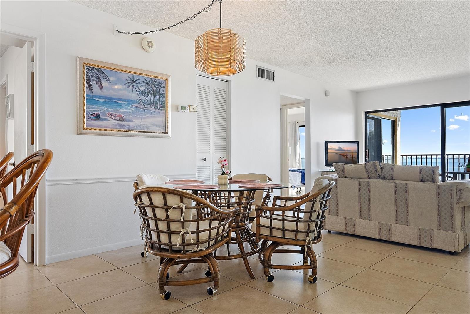 Image 9 of 42 For 6322 Palma Del Mar Boulevard S 209
