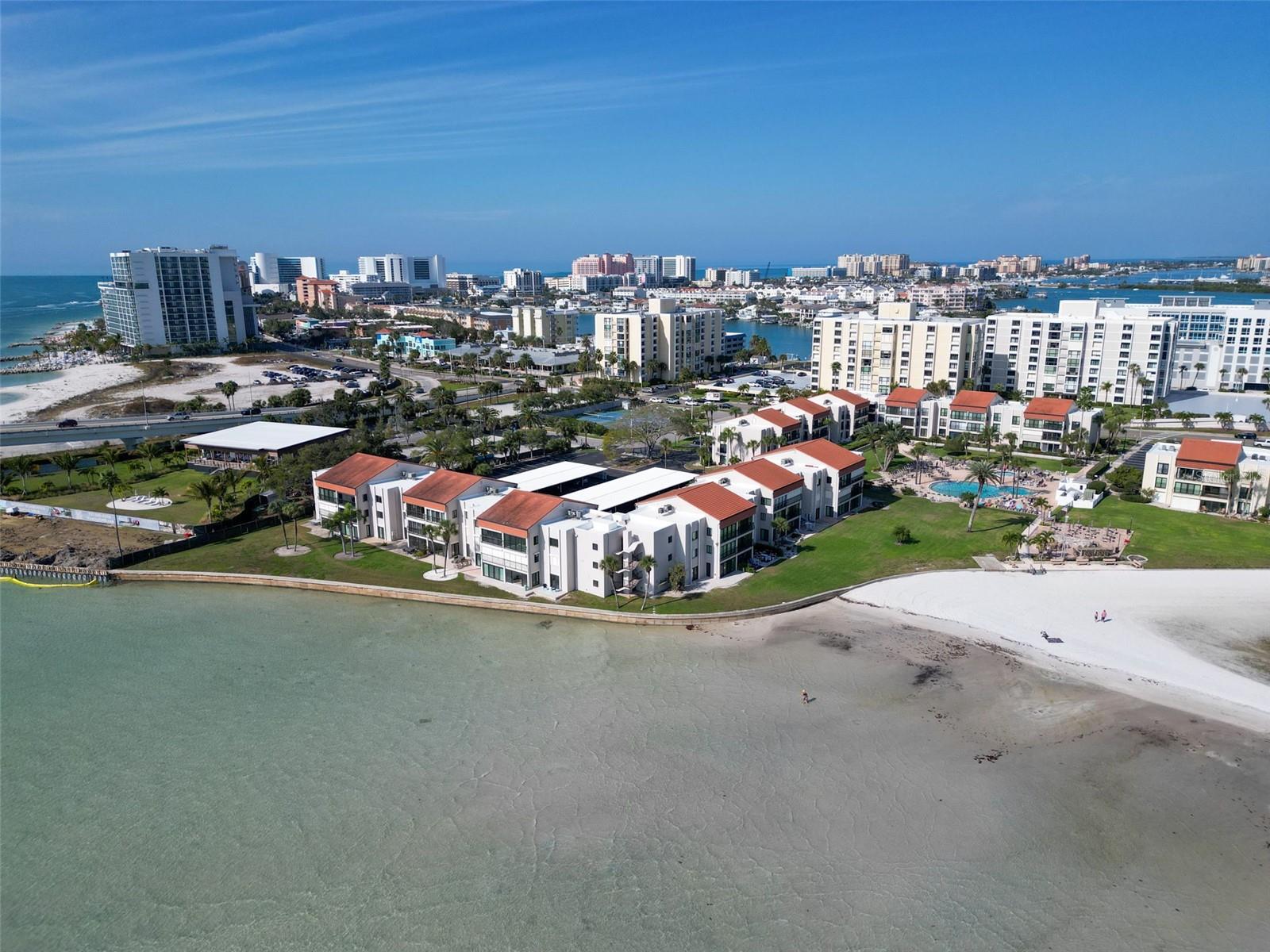 Image 30 of 42 For 825 Gulfview Boulevard 106