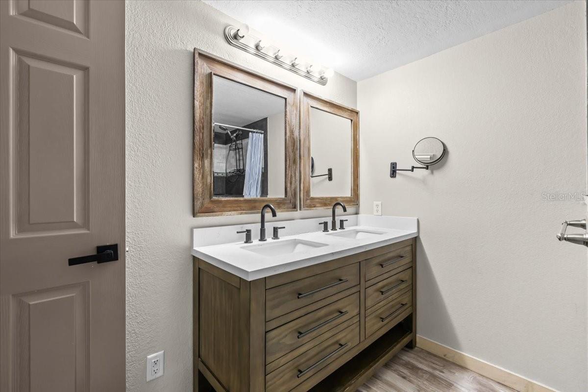 Image 31 of 46 For 4805 Cooper Road