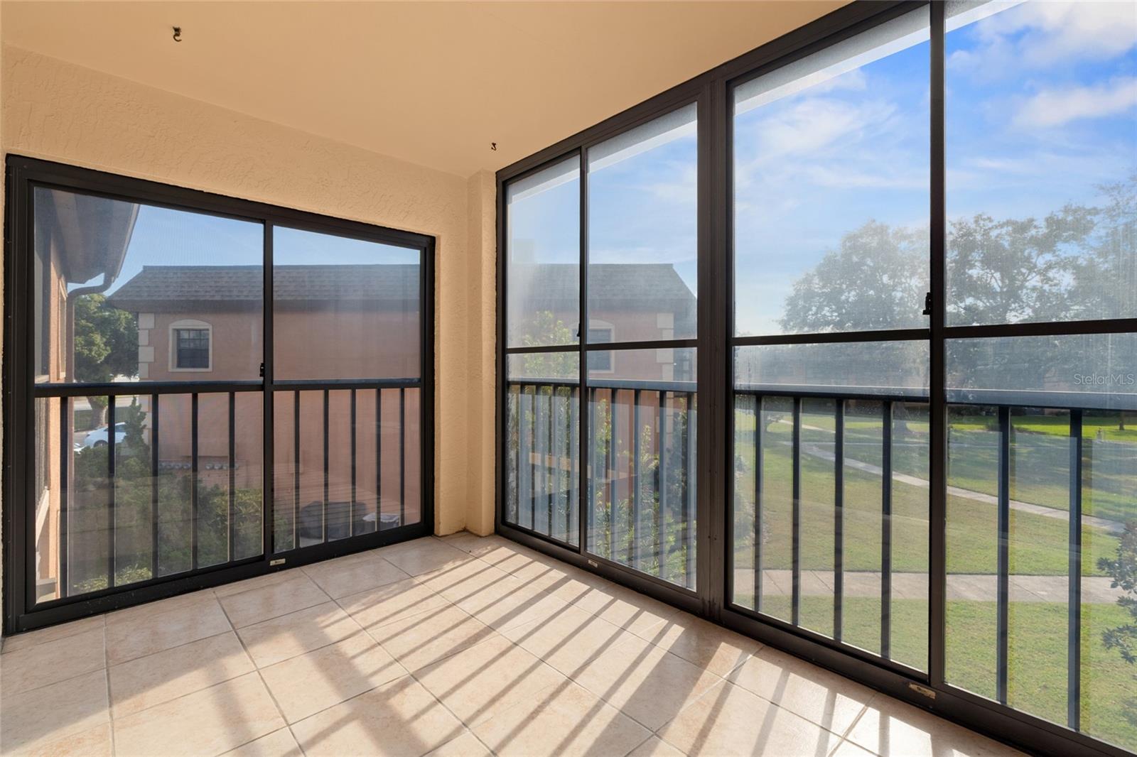 Image 13 of 40 For 12900 Vonn Road D202