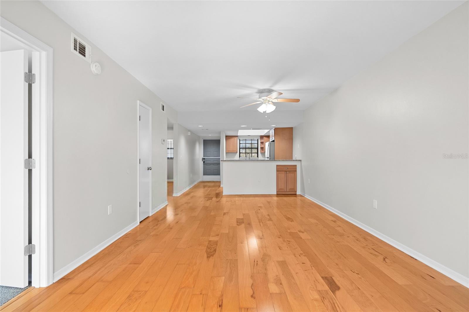 Image 17 of 40 For 12900 Vonn Road D202