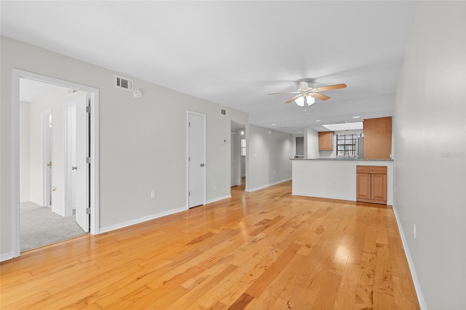 Image 18 of 40 For 12900 Vonn Road D202