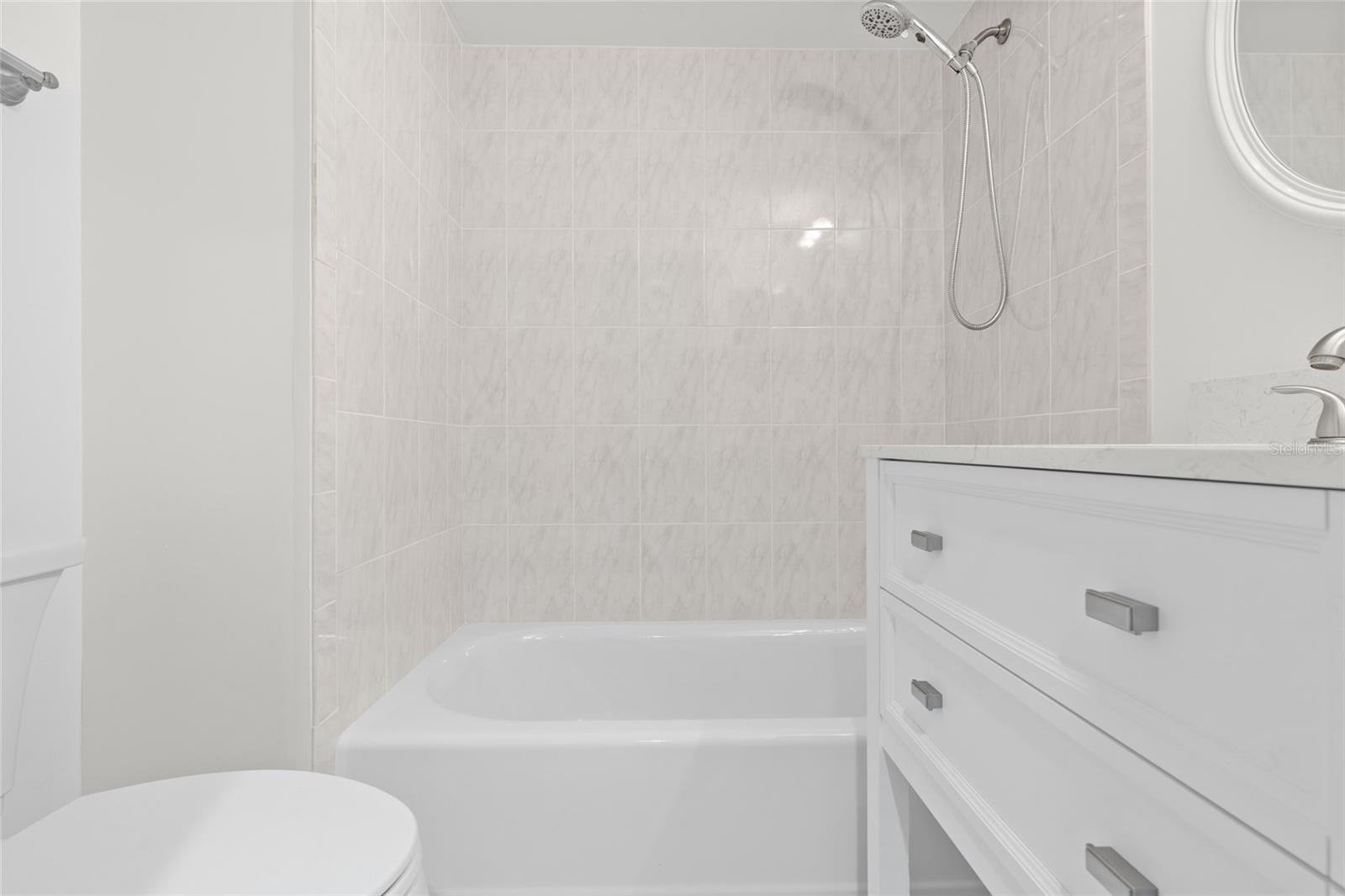 Image 27 of 40 For 12900 Vonn Road D202