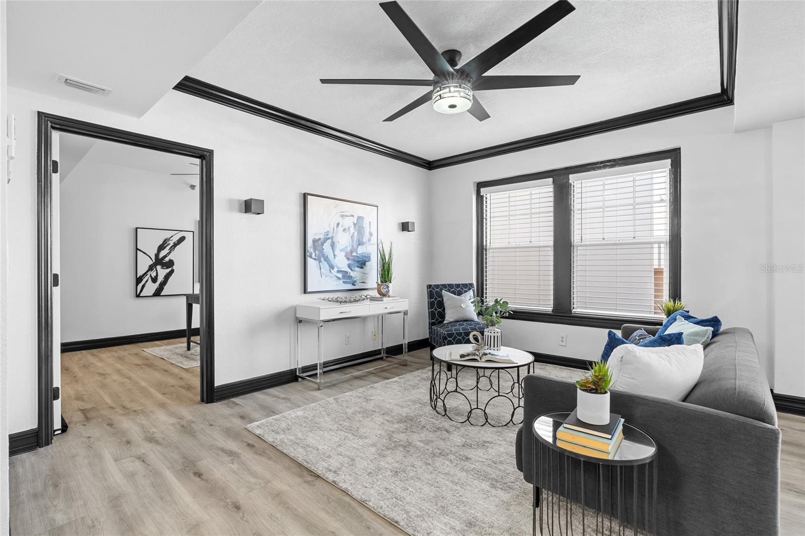 Image 15 of 30 For 219 4th Avenue N 201