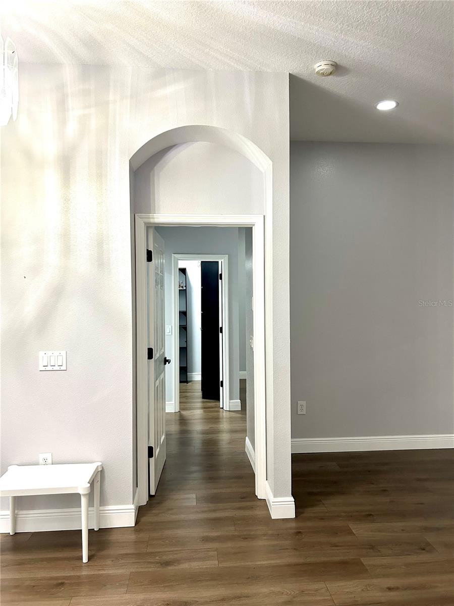 Image 30 of 63 For 12221 Anne Kenia Drive