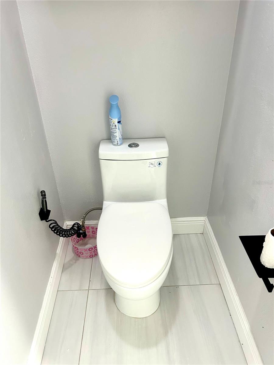 Image 54 of 63 For 12221 Anne Kenia Drive