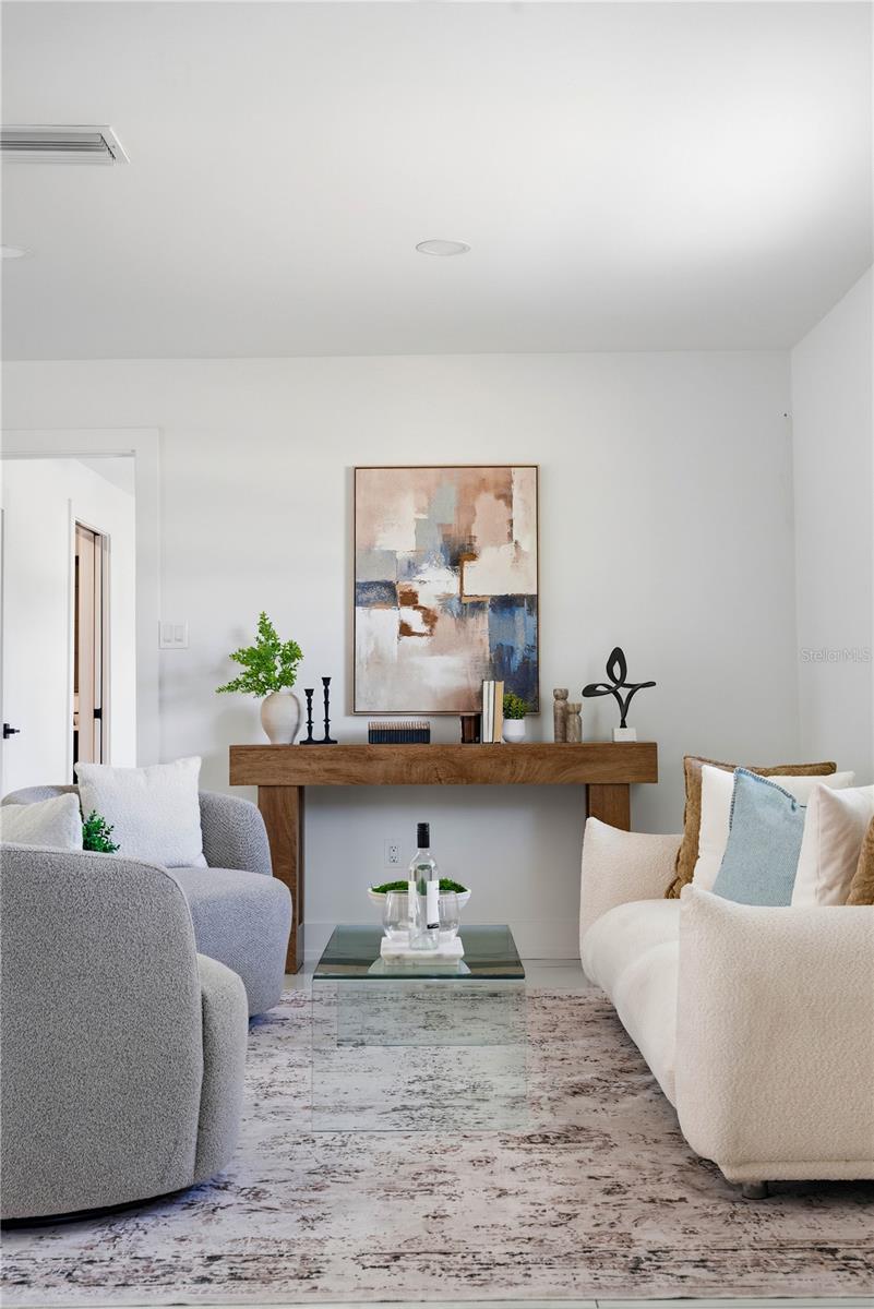 Listing photo id 8 for 4808 Bay Court Avenue