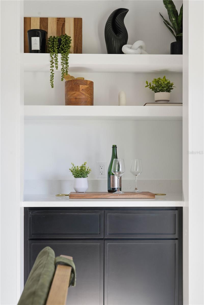 Listing photo id 22 for 4808 Bay Court Avenue