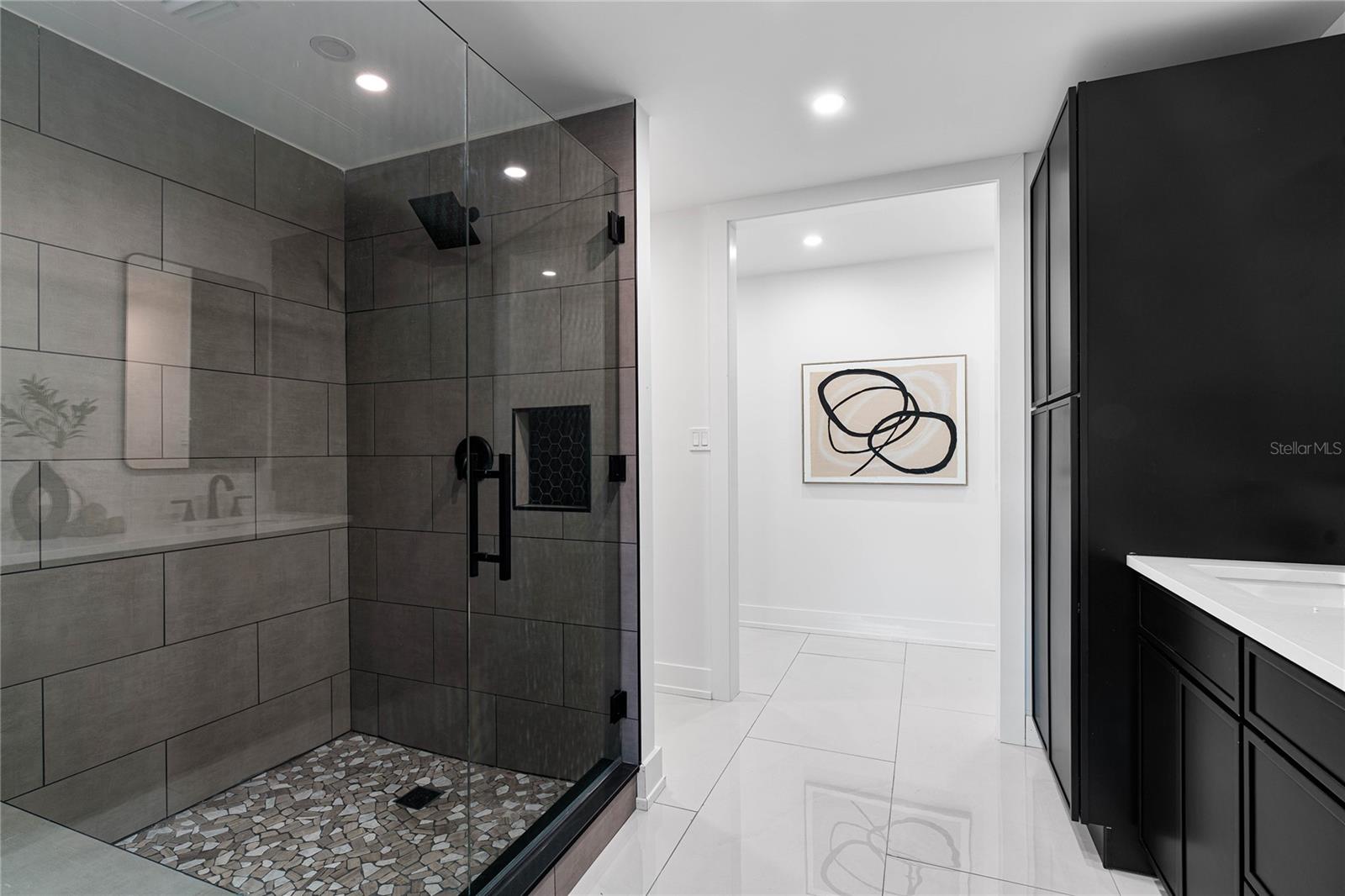 Listing photo id 32 for 4808 Bay Court Avenue