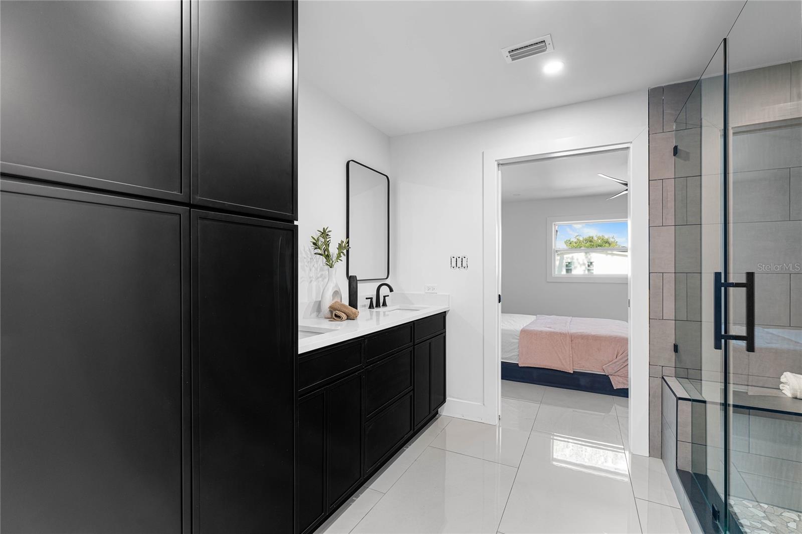 Listing photo id 35 for 4808 Bay Court Avenue