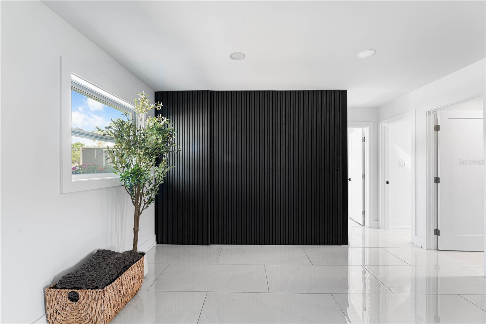 Listing photo id 36 for 4808 Bay Court Avenue