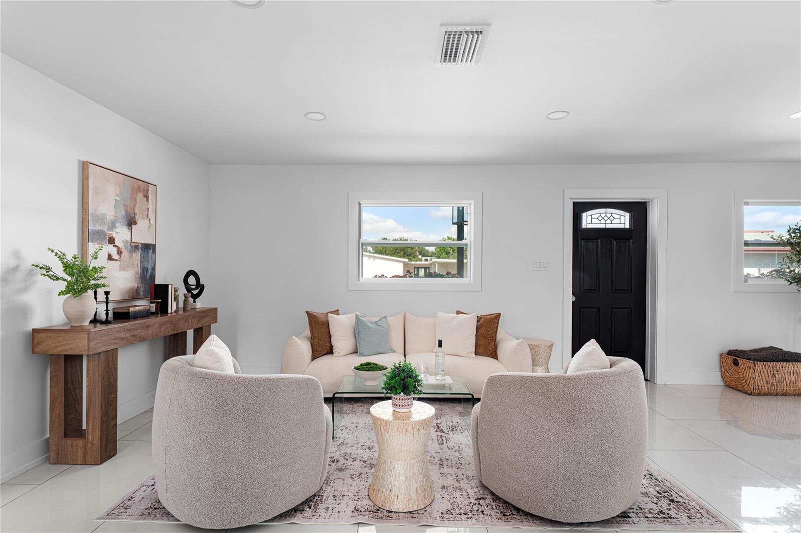 Listing photo id 2 for 4808 Bay Court Avenue