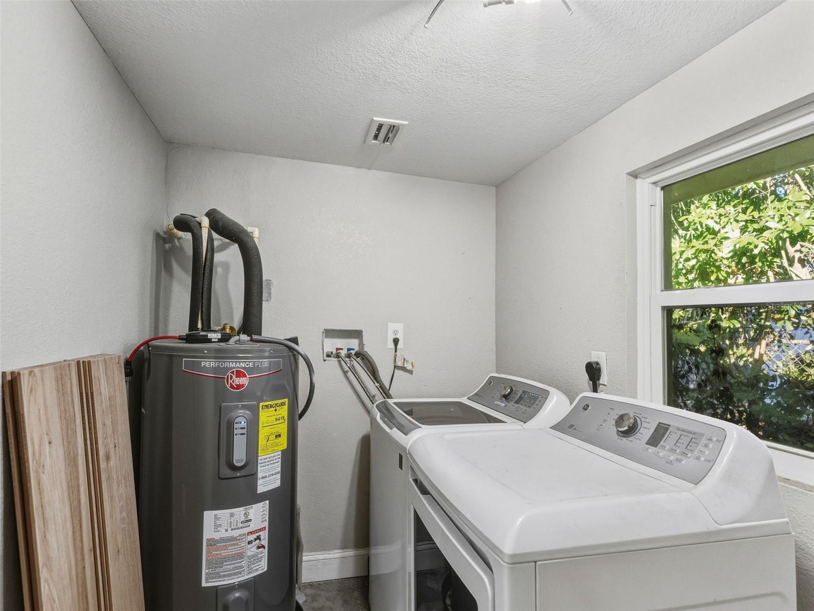 Image 25 of 34 For 4016 Nassau Street