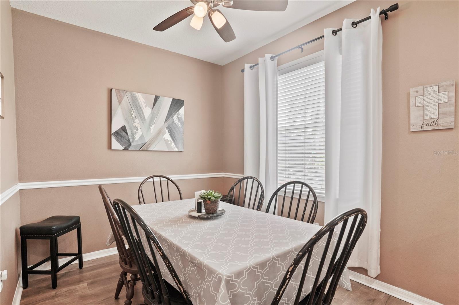 Listing photo id 12 for 6019 Cape Loop