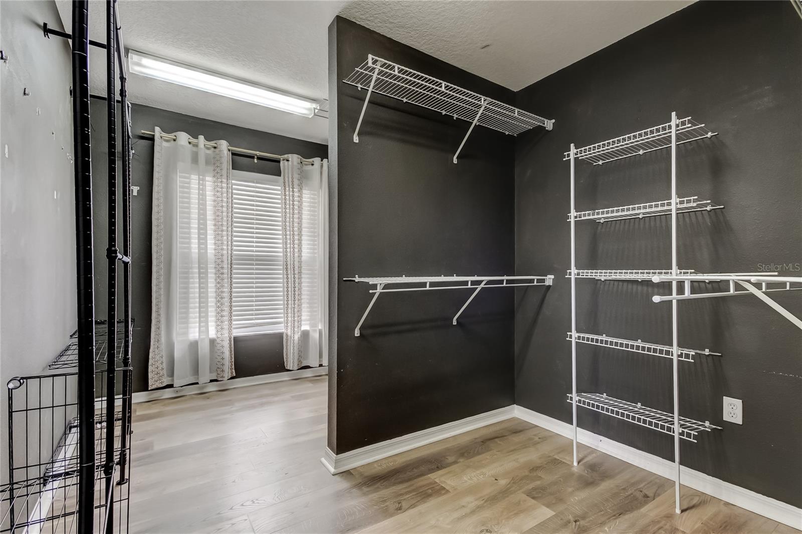 Listing photo id 20 for 6019 Cape Loop