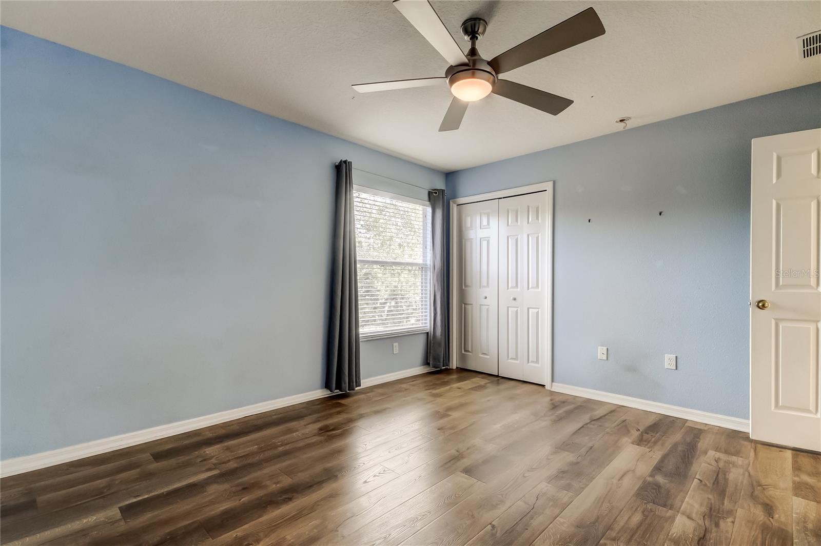 Listing photo id 37 for 6019 Cape Loop