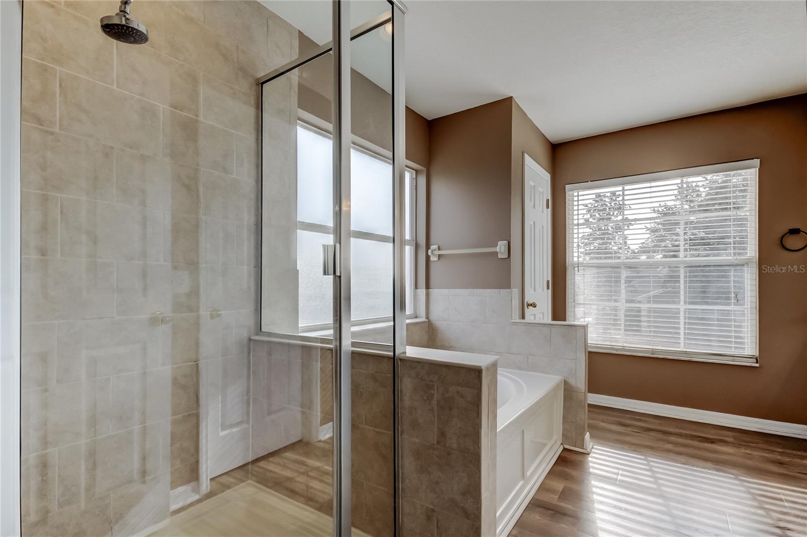 Listing photo id 2 for 6019 Cape Loop