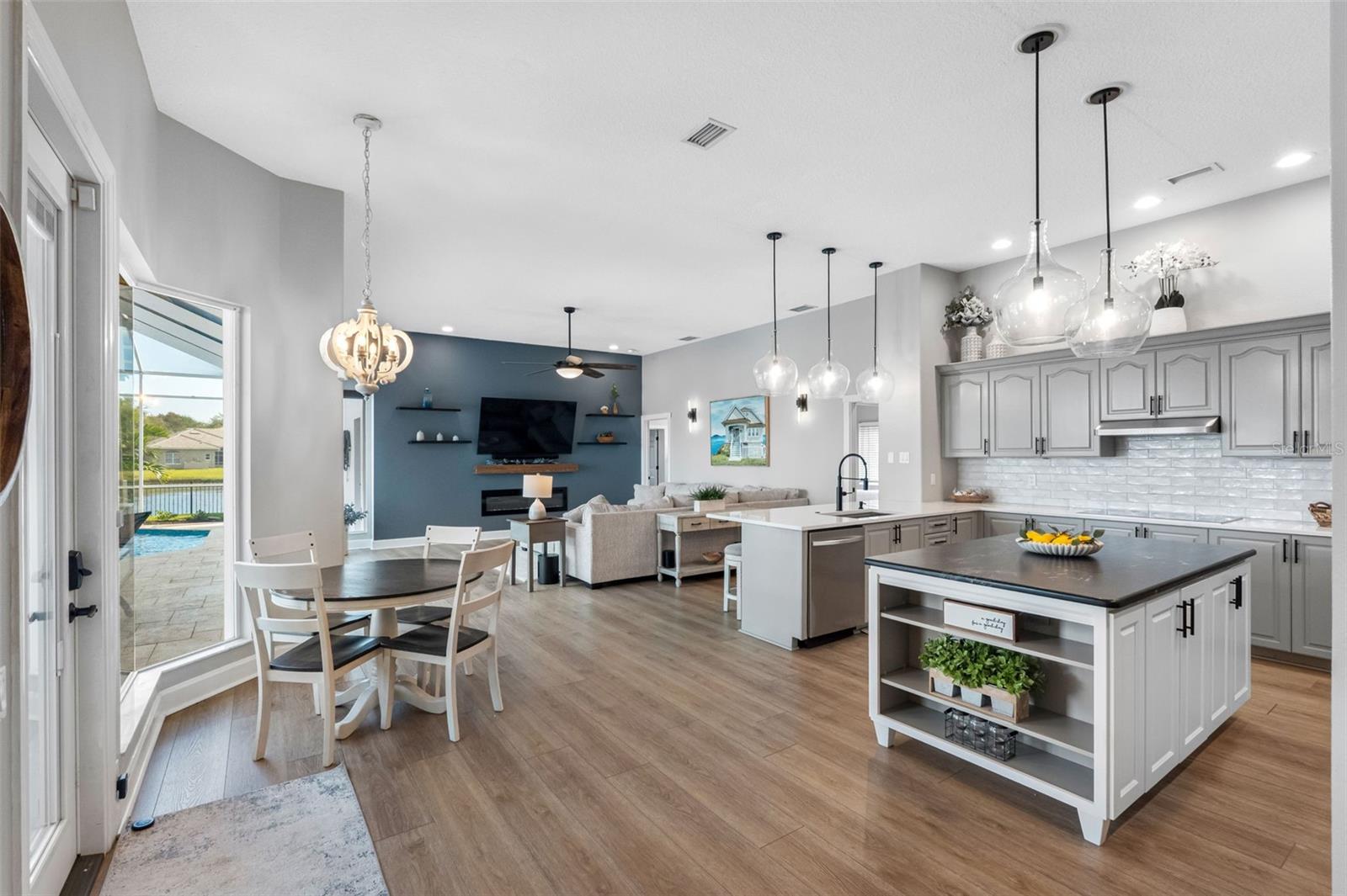 Image 13 of 60 For 7444 Watersilk Drive N