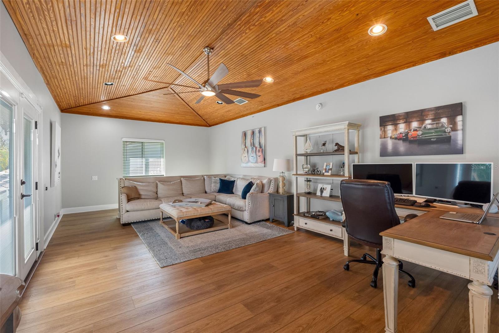 Image 23 of 60 For 7444 Watersilk Drive N