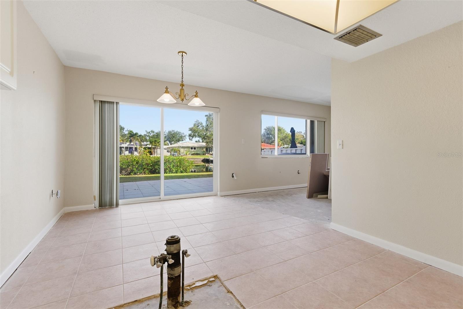 Image 11 of 32 For 6397 Cape Hatteras Way Ne 3