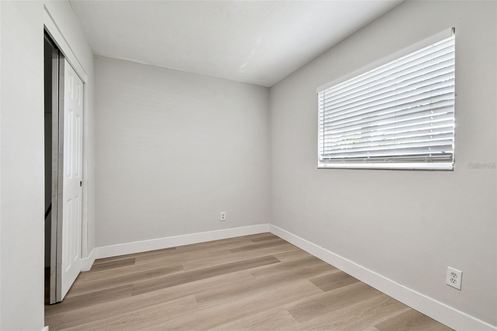 Image 13 of 16 For 4545 37th Avenue N