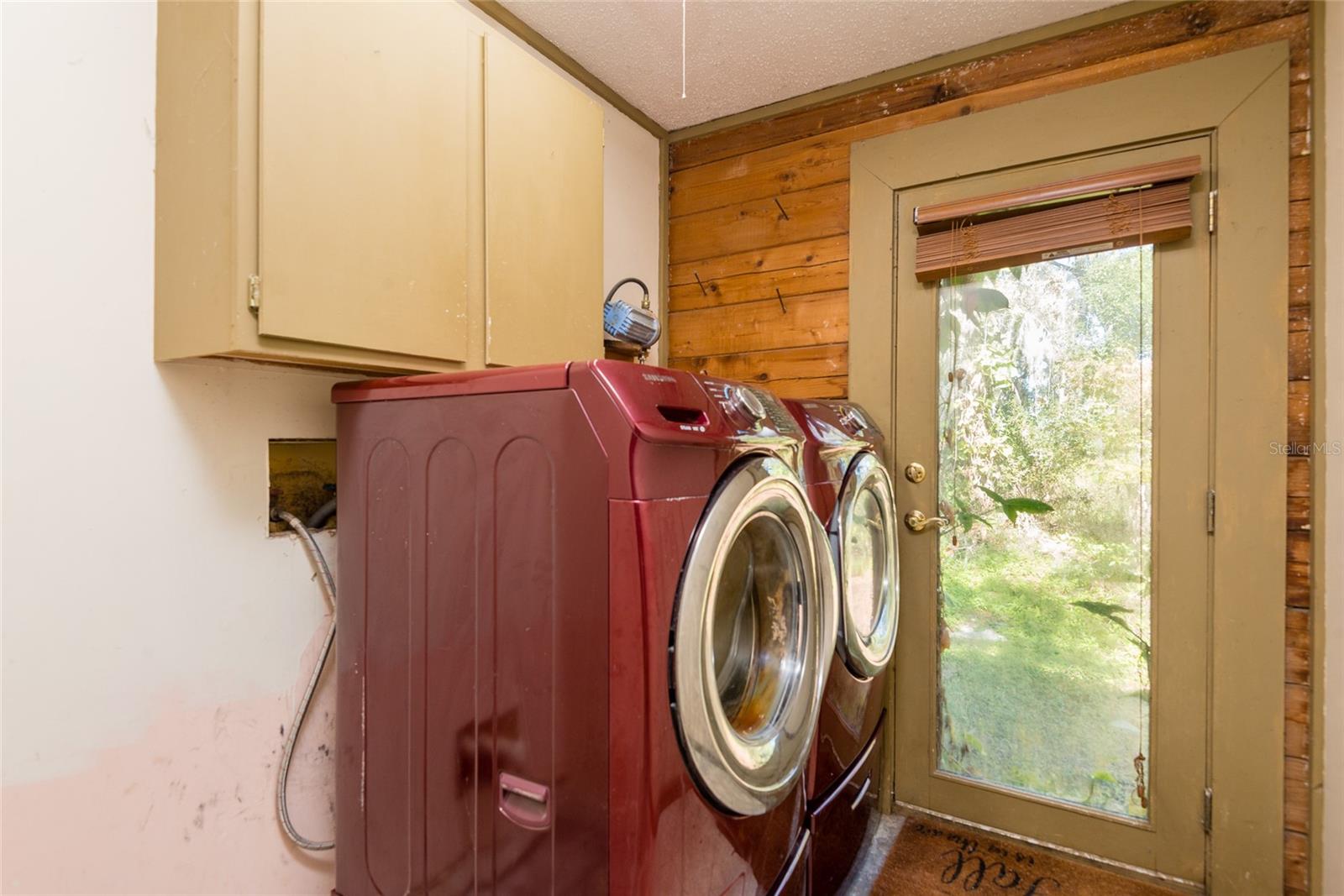 Image 17 of 58 For 2641 Mcintosh Road