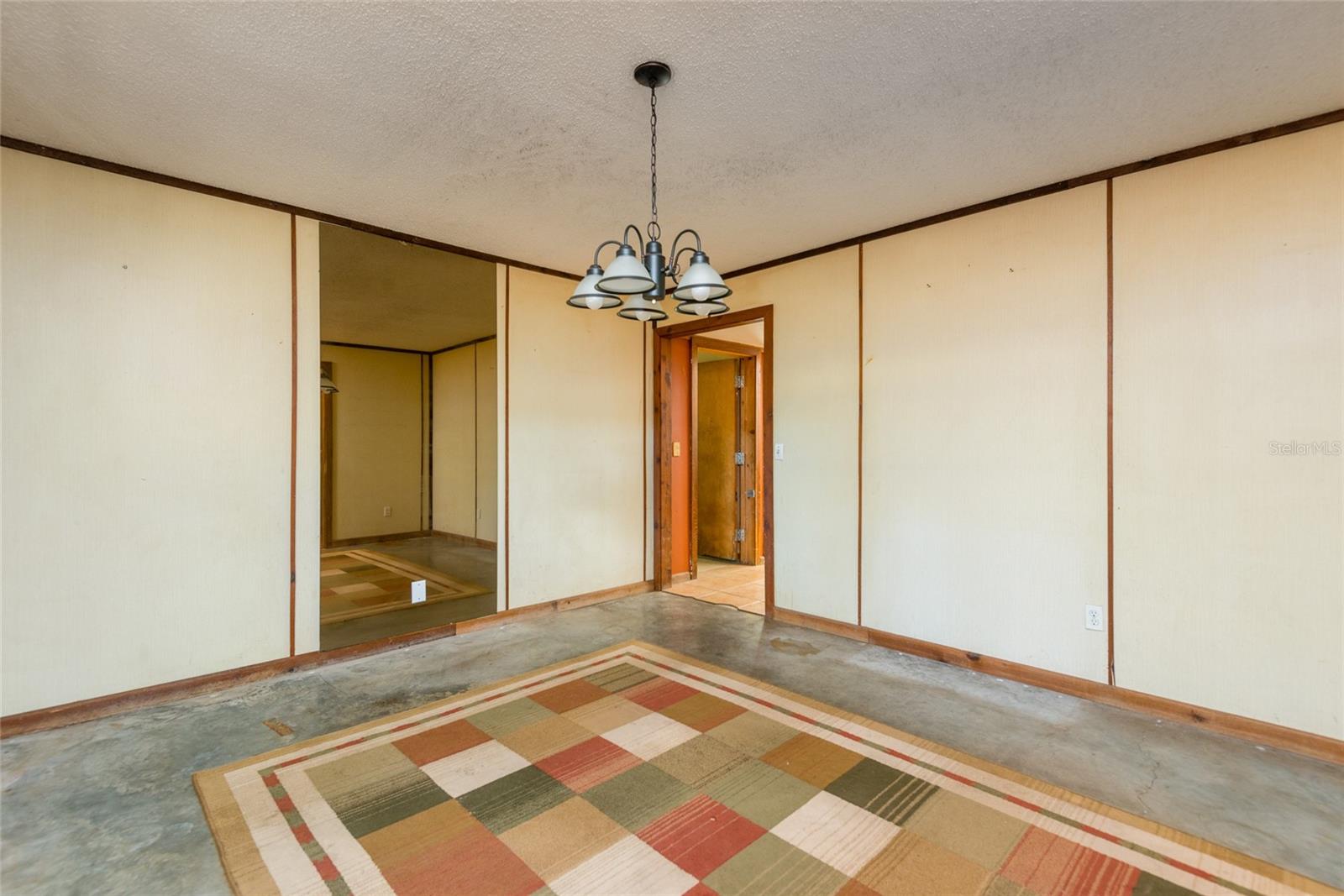 Image 8 of 58 For 2641 Mcintosh Road