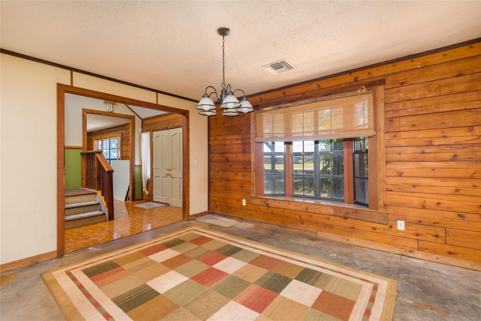 Image 9 of 58 For 2641 Mcintosh Road