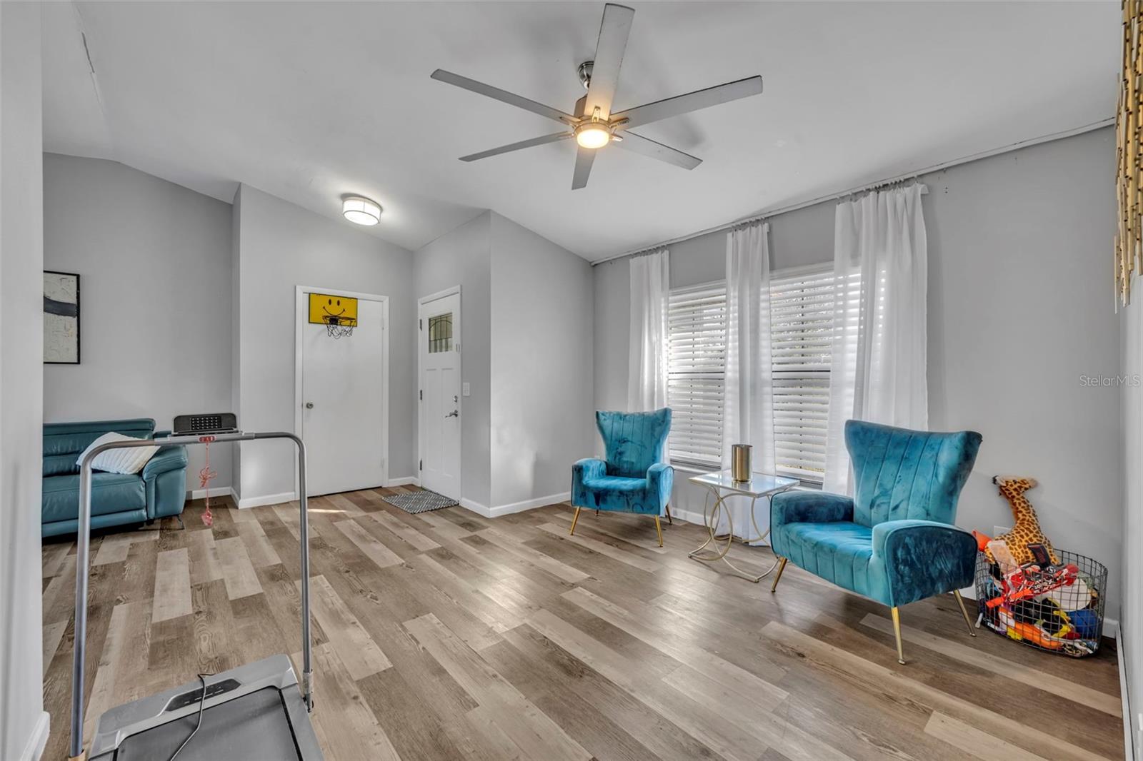 Image 11 of 55 For 15215 39th Circle