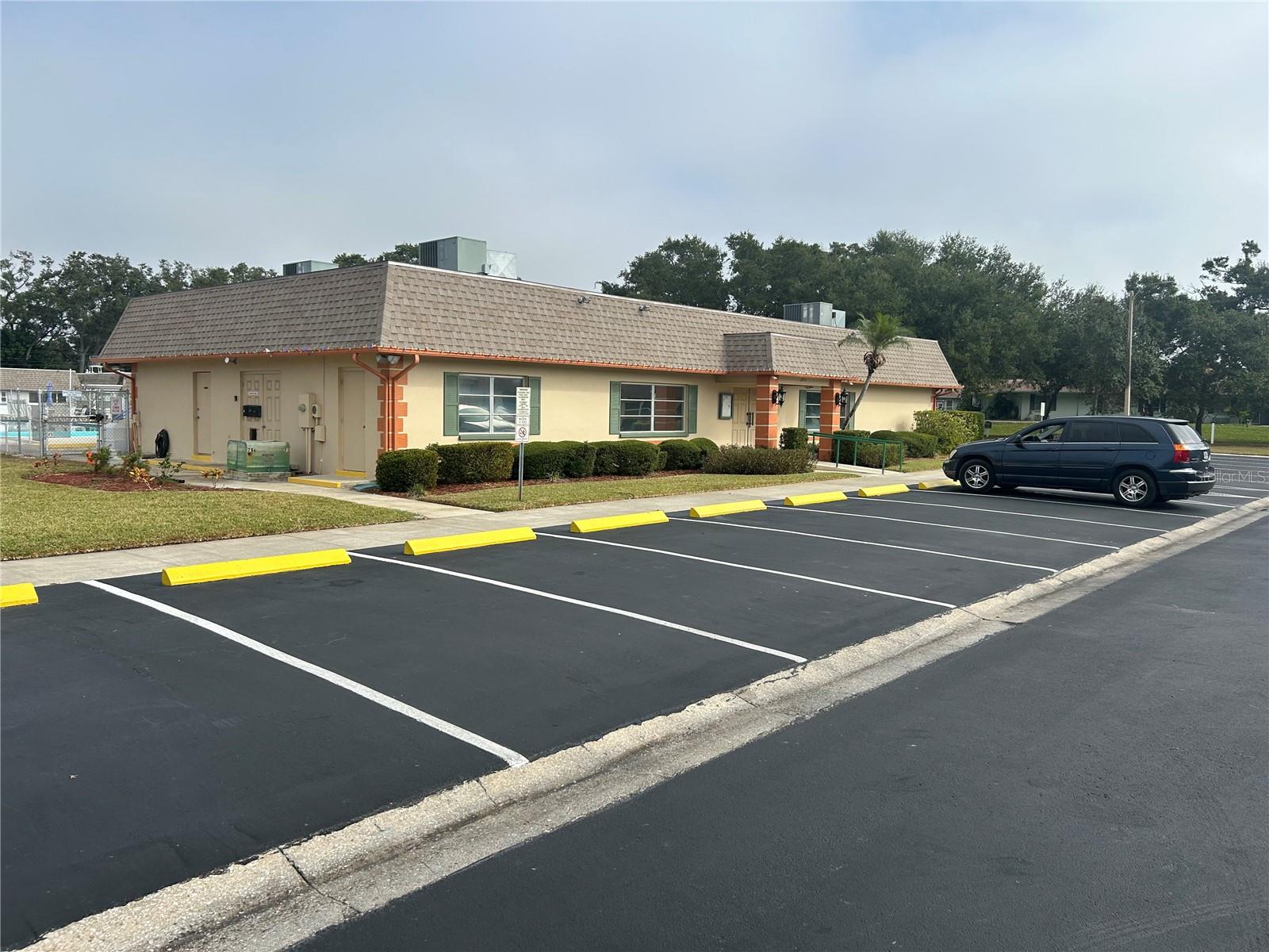 Image 15 of 16 For 8465 Calais N