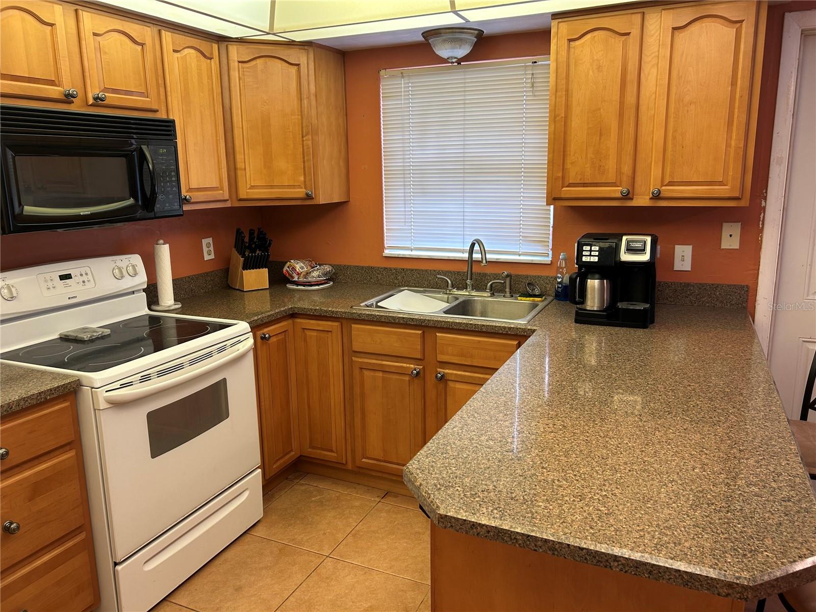 Image 8 of 16 For 8465 Calais N