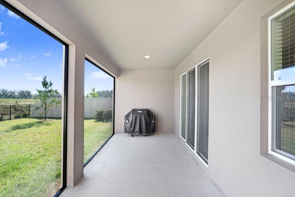 Image 29 of 39 For 33570 Darley Dale Trail