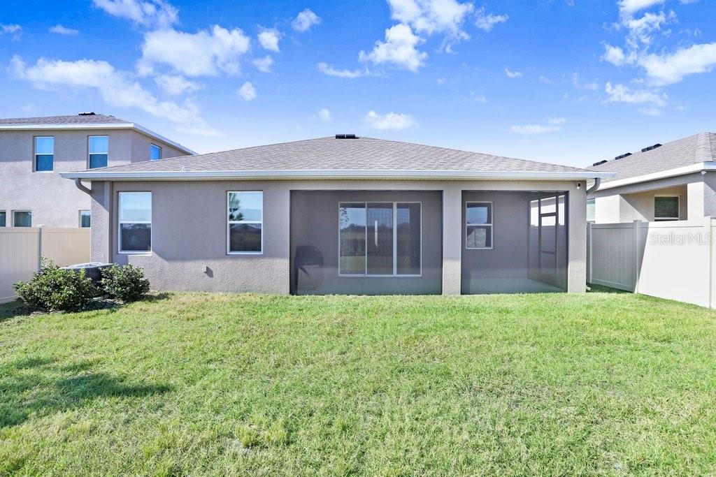 Image 31 of 39 For 33570 Darley Dale Trail