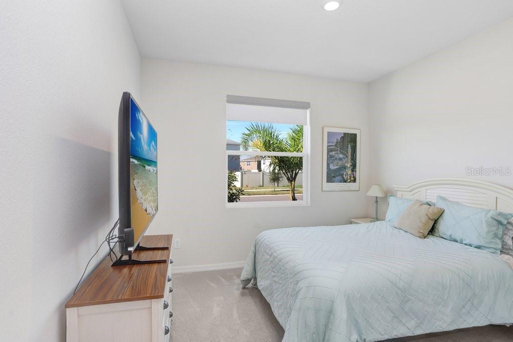 Image 7 of 39 For 33570 Darley Dale Trail