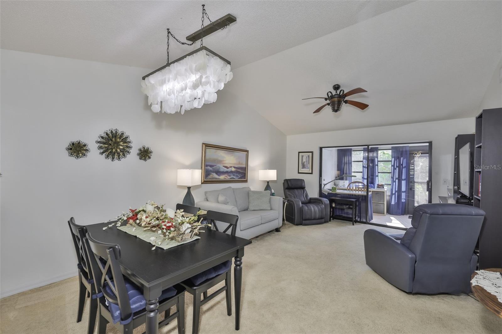 Image 20 of 37 For 313 Knottwood Court