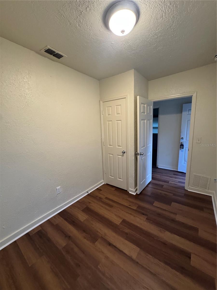 Image 18 of 23 For 665 26th Avenue S