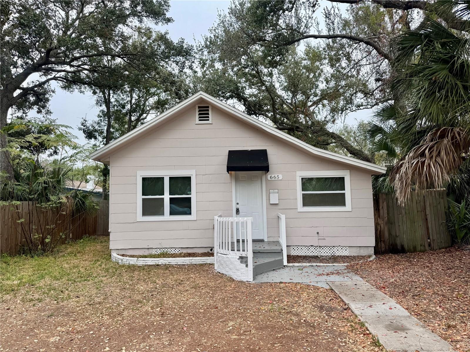 Image 2 of 23 For 665 26th Avenue S