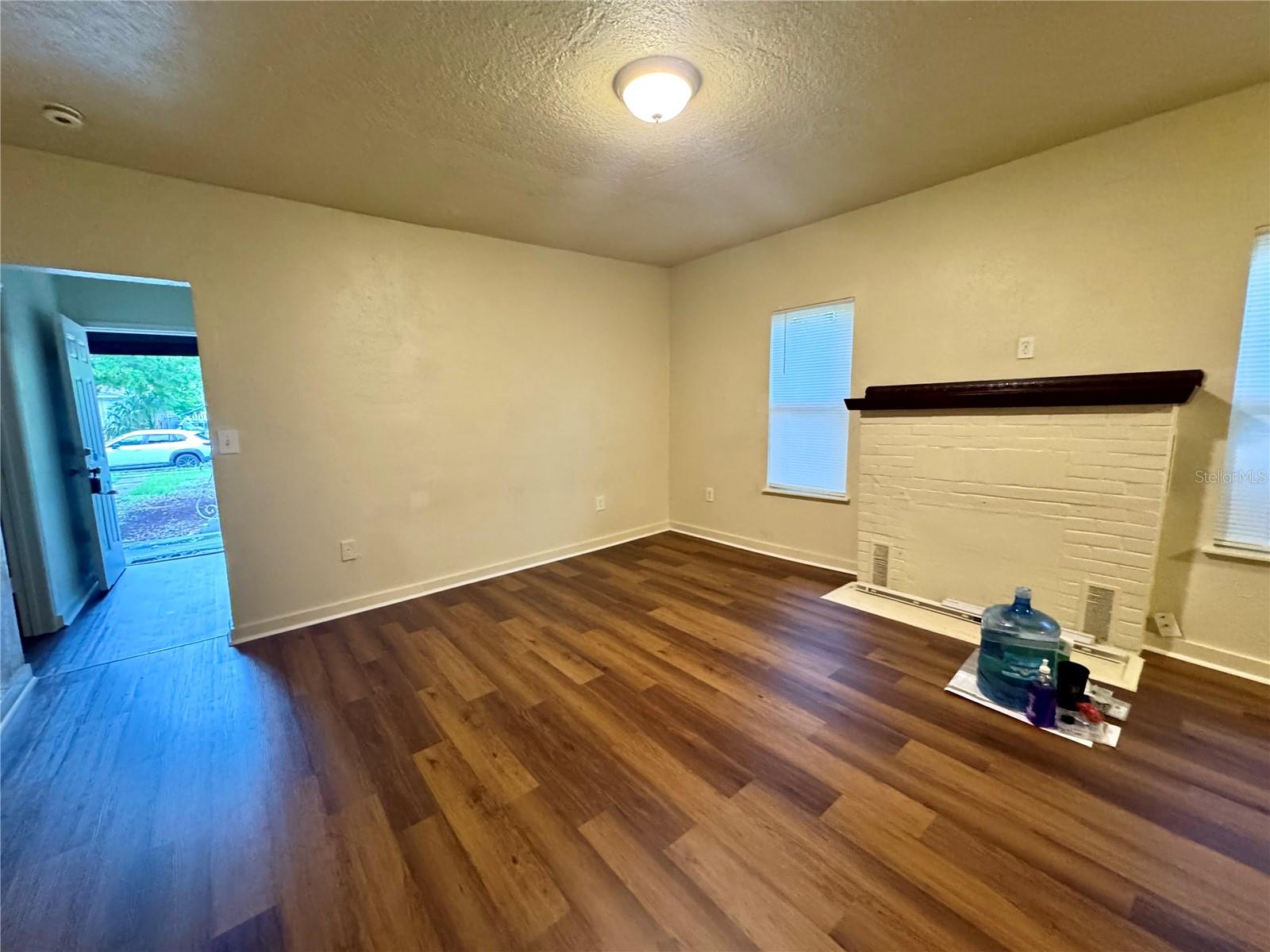 Image 8 of 23 For 665 26th Avenue S