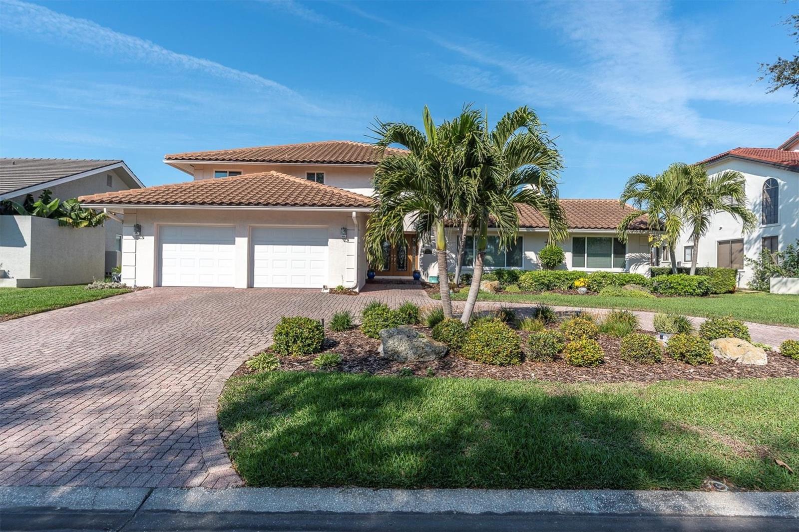 Image 2 of 66 For 4961 61st Avenue S