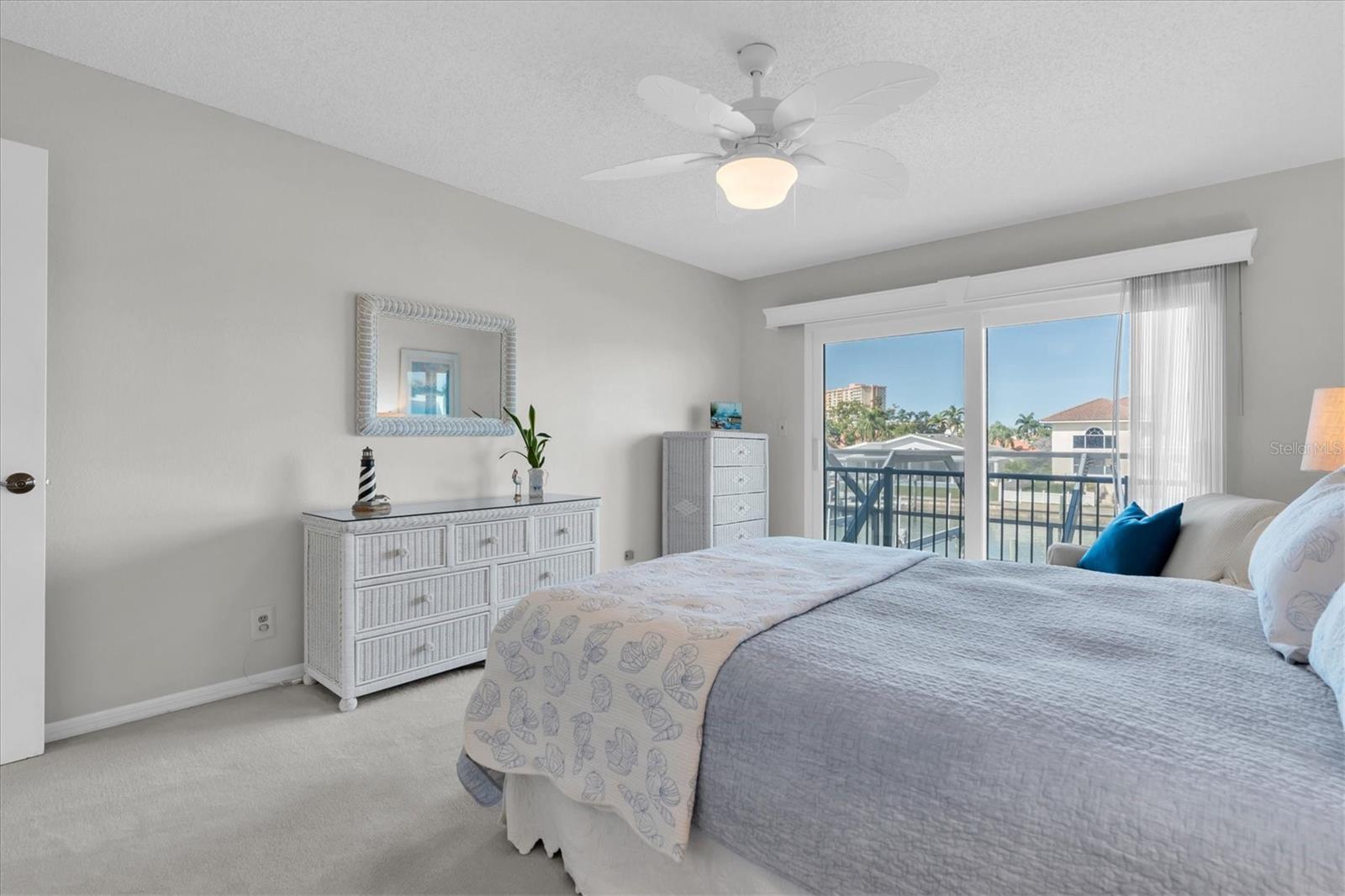 Image 40 of 66 For 4961 61st Avenue S