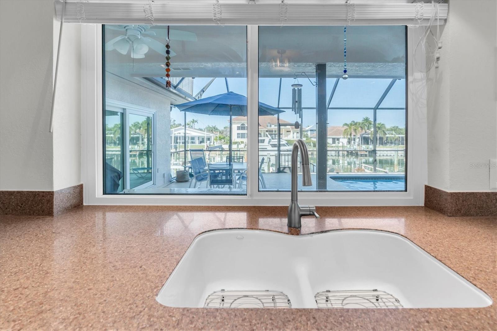 Image 5 of 66 For 4961 61st Avenue S