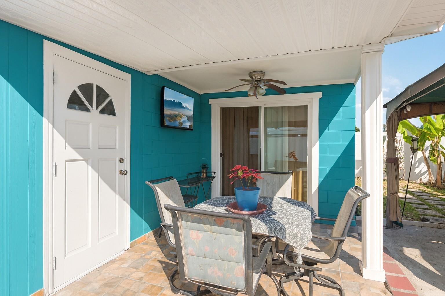 Image 14 of 20 For 9126 Baymeadow Court